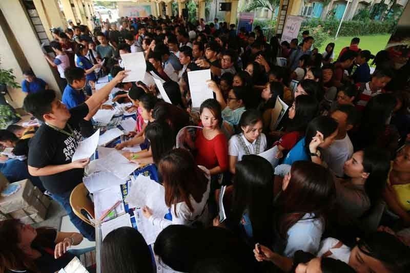 Jobless Filipinos soar to 9.8 million in Q3 â�� SWS