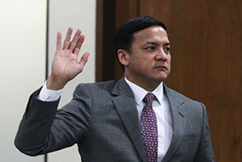 Midas Marquez plays down graft complaint as 'recycled issue'