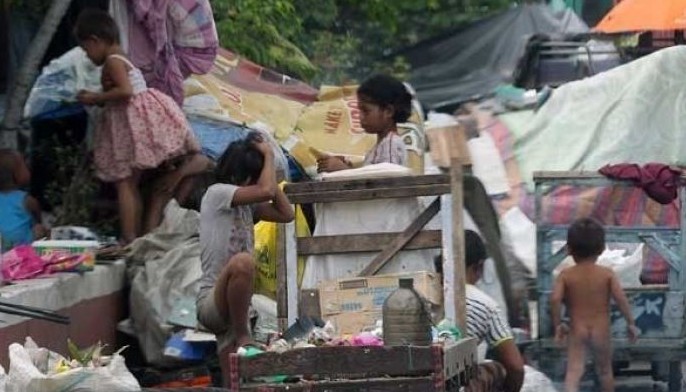 De Lima seeks to institutionalize 4Ps, cash-for-work