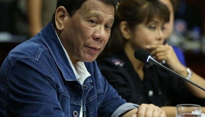 Duterte visits Typhoon Ompong victims in Cordilleras
