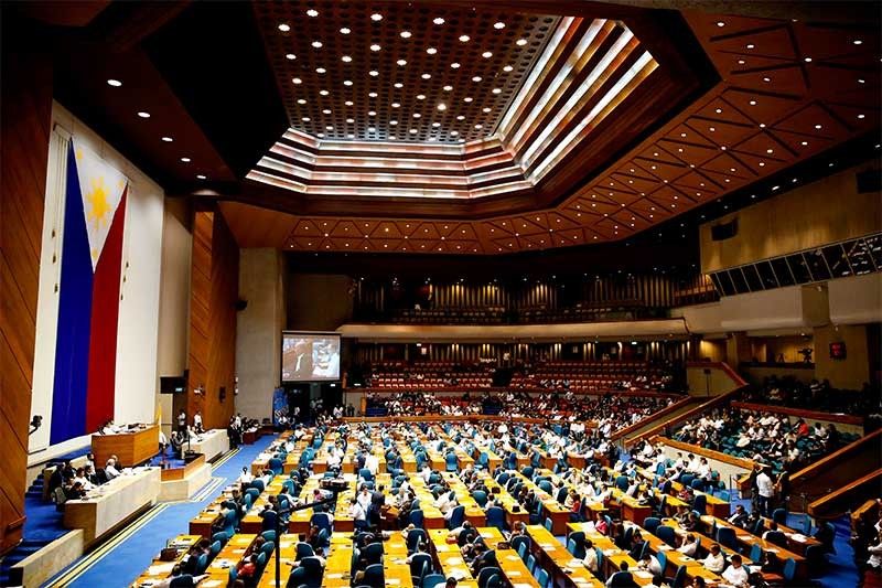 61 lawmakers urge Duterte to resume peace talks