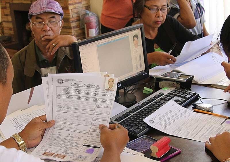 Comelec sees surge in COC filers today