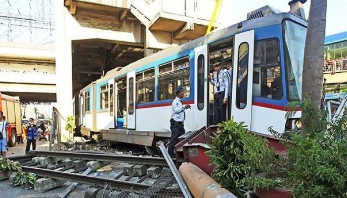 Duterte wants MRT plunder raps vs Aquino men