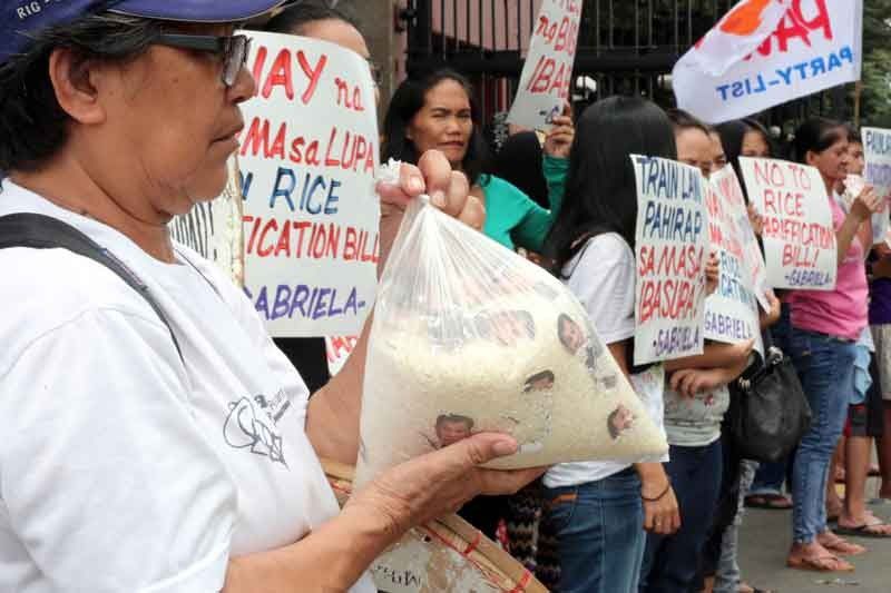 Duterte denies there is rice shortage in Philippines