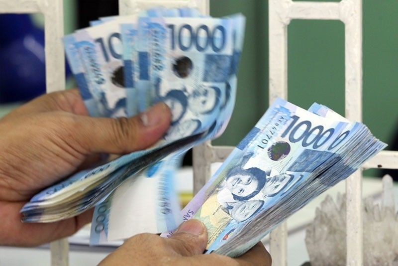 Government workers to get P122 billion pay hike next year