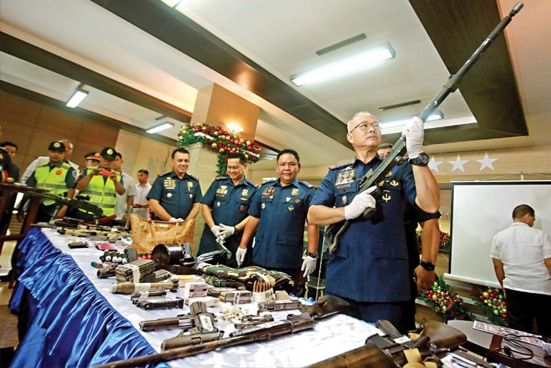 Politicians probed for links to hired gun syndicate