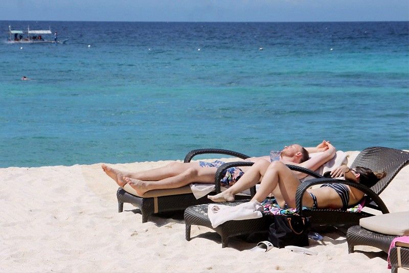 700,000 foreign bookings in Boracay canceled