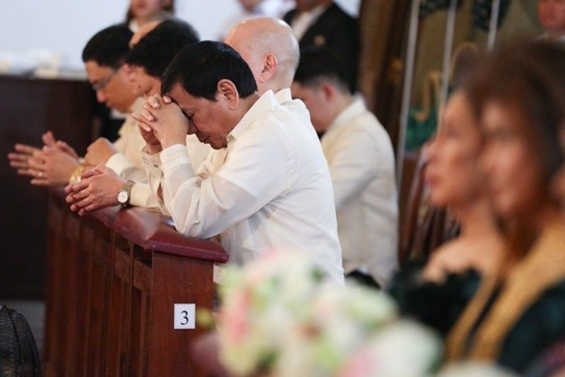 Time to renew our relationship with God â�� Duterte