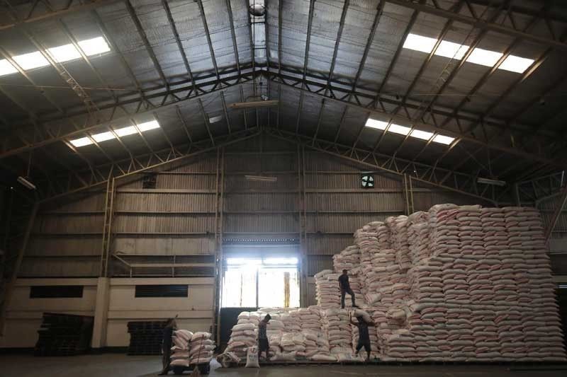 Surprise inspections conducted on grain warehouses