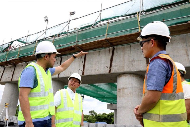 Construction of Cavite-Laguna Expressway on schedule