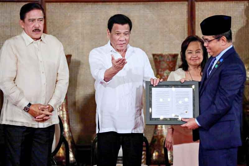Give Bangsamoro Law a chance, Duterte urges public