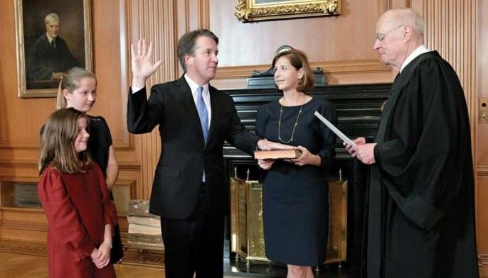 Kavanaugh sworn in as SC justice