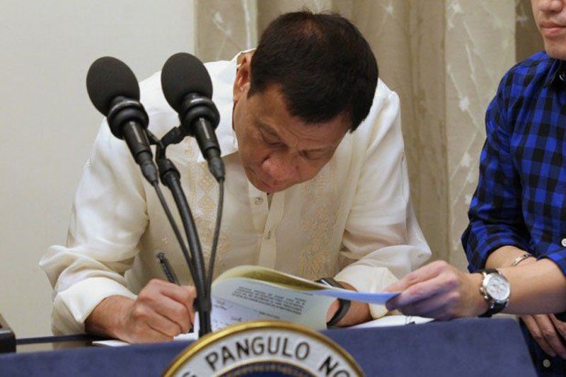 Duterte gives subpoena powers to PNP chief, CIDG exec
