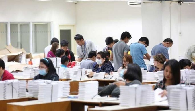 Comelec destroys spoiled ballots