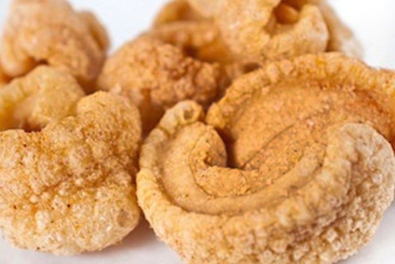 Chinese chef beats up waitress who ate his chicharon