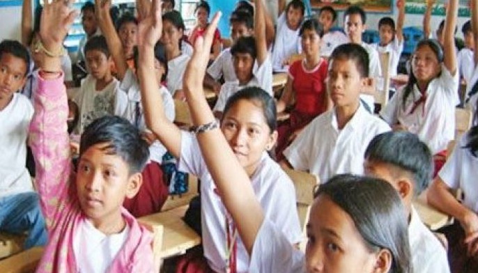 Duterte OKs 18 school bills, 6 broadcast franchises