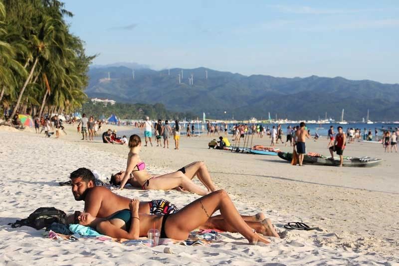 DOT orders foreign offices to stop promoting Boracay