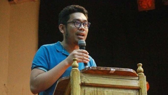 10,000 teachers may lose jobs due to removal of Filipino, Panitikan