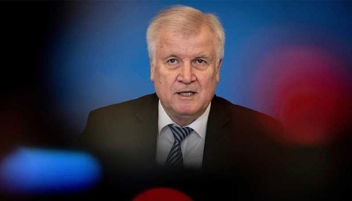 Germany presents new, more restrictive migration plan