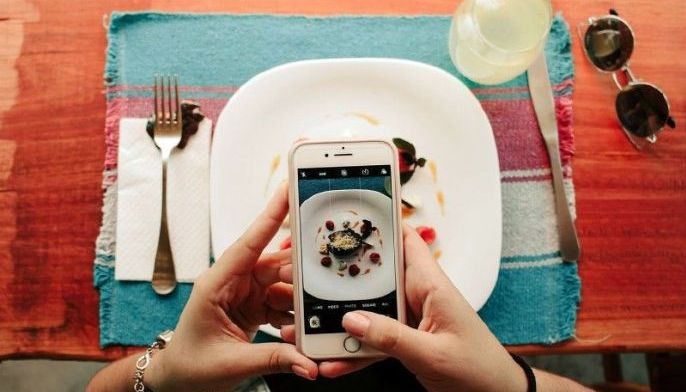 How technology seamlessly upgrades hotel and restaurant businesses