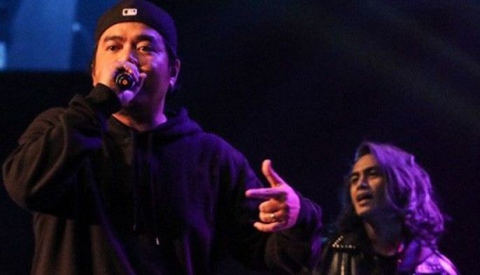 Filipino rappers shine at Bone Thugs-N-Harmony's Manila concert
