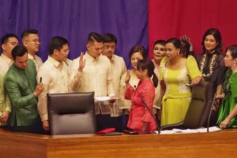 House leadership showdown delays Duterte's constitutionally mandated SONA