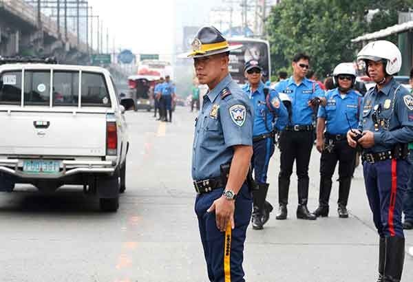 Hepe ng Highway Patrol, 3 pa dinakip sa kotong