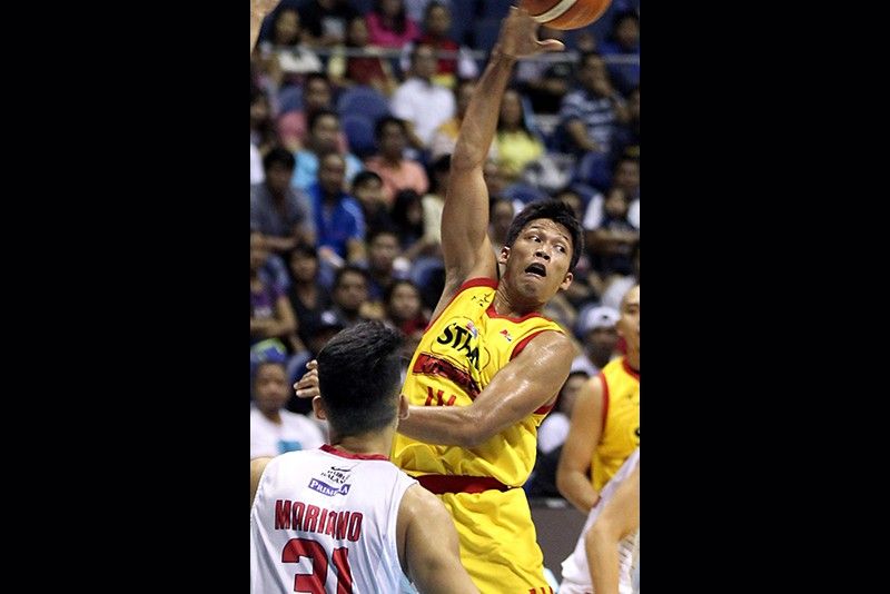 Hotshots take opener vs Kings