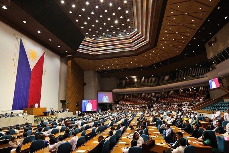 2 more lawmakers apply to join Quimbo-led 'minority'