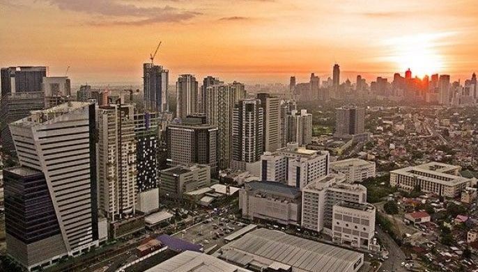 S&P raises outlook for Philippine economy to 'positive,' hints at rating upgrade
