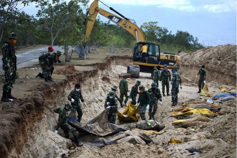 Indonesia raises quake-tsunami death toll to 1,234