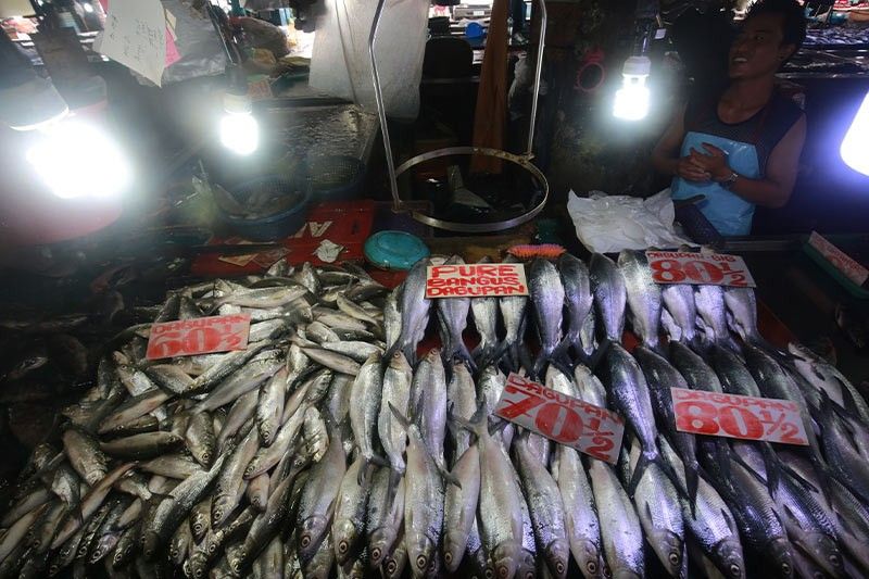 Gov't eyes slashing tariffs on meat, fish imports to curb inflation