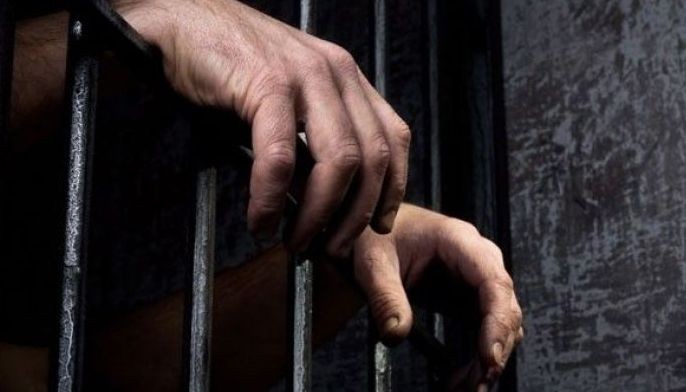 2 arrested for swindling OFWs