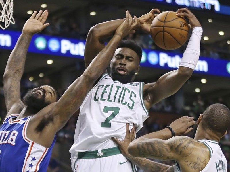 Tatum shines, Brown returns as Celtics go 2-0 vs 76ers