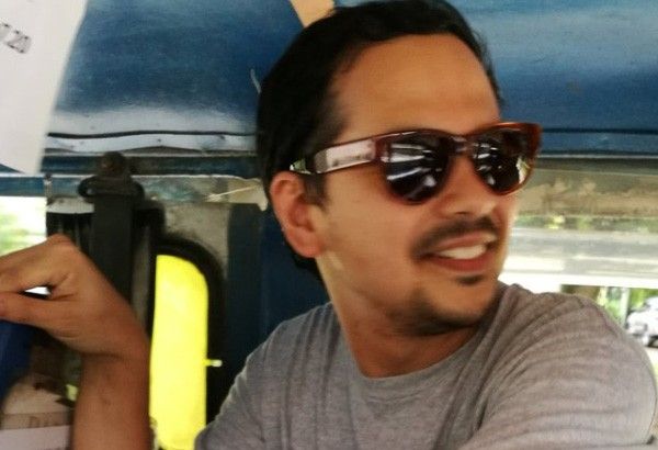 John Lloyd Cruz seen riding UP â��Ikotâ�� jeepney