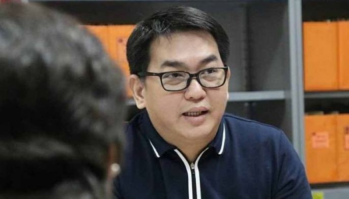 Solon na nag-viral sa FB ang pagwawala sa NAIA, kakasuhan