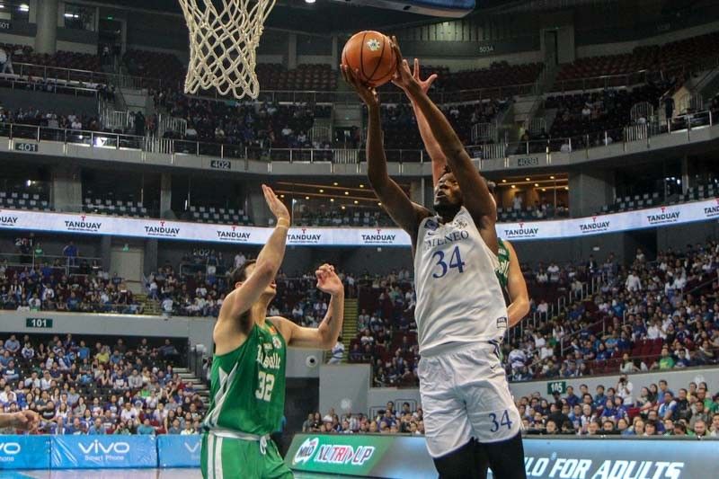 Ateneo stays hot, drubs La Salle for 5th straight win