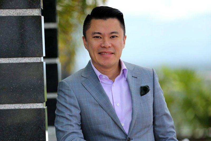 Kevin Tan opens â��dinagyangâ�� mall in Iloilo