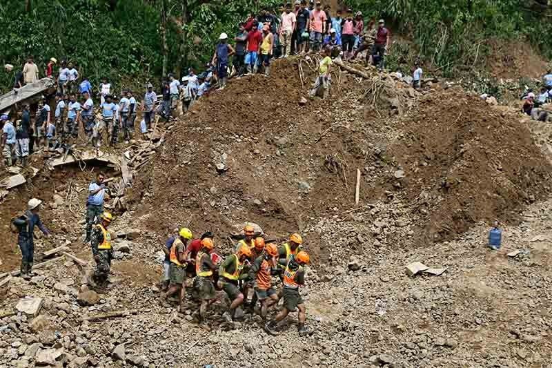 PAGASA advises public to be vigilant of possible landslides amid â��Paengâ��