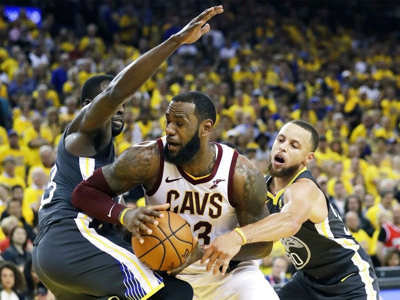 Warriors can't let their guard down as series shifts to Cleveland