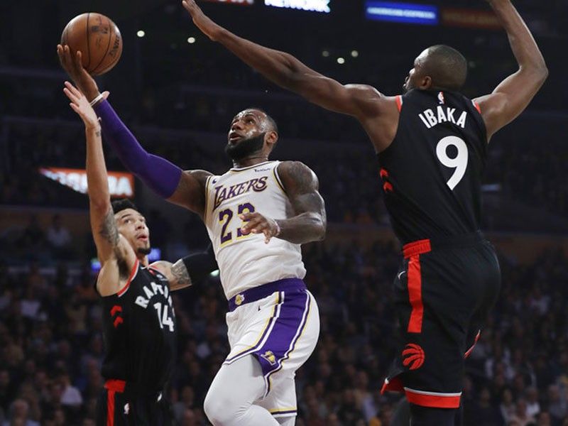 Raptors rout Lakers behind Ibaka's career-high 34 points