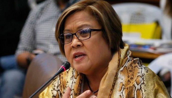 De Lima: Matobato, Lasca&ntilde;as &lsquo;credible&rsquo; due to lack of motive to lie