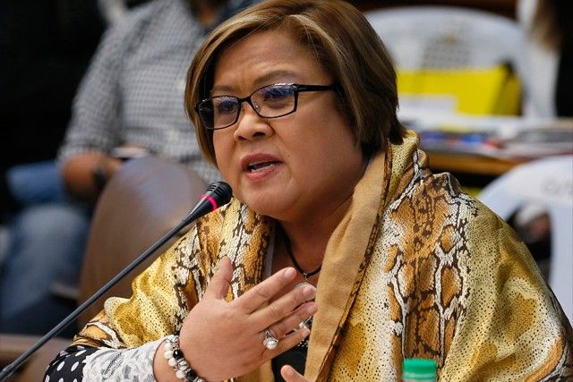 De Lima denies alleged notarization defect in her petition