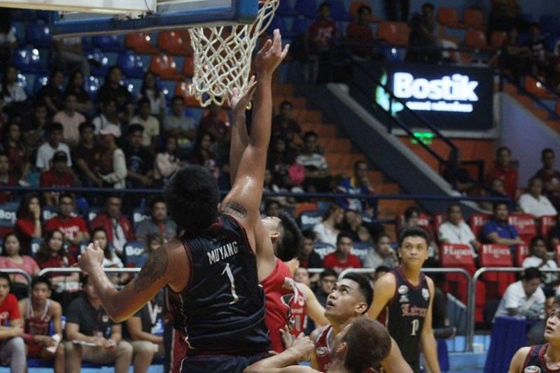 Letran niyanig ang Lyceum, lumapit sa F4