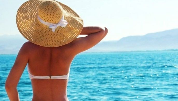 Sunscreen: Your anti-aging & anti-cancer protector