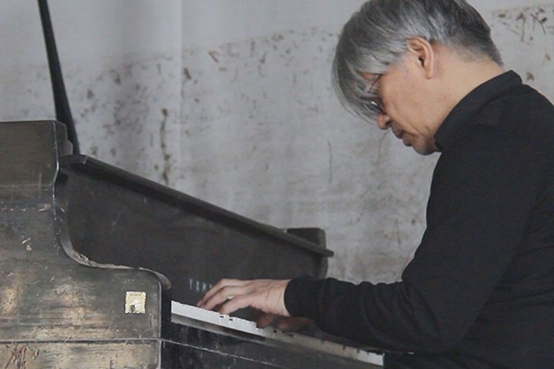 Ryuichi Sakamoto and his drowned piano