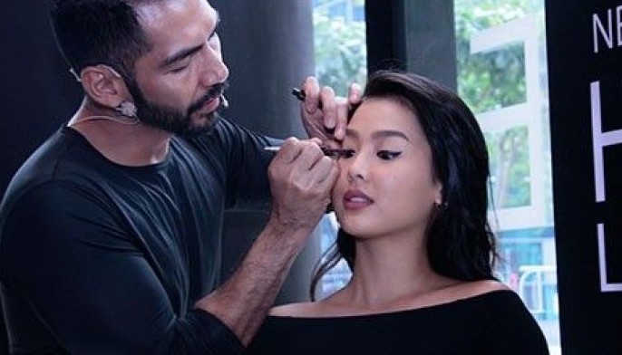 Melt your face &mdash; but not your makeup