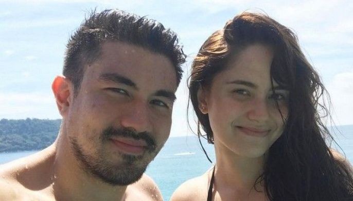 Luis at Jessy todo chill sa beach!