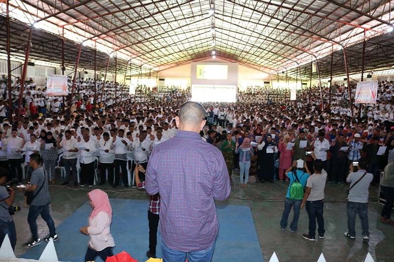 Maguindanao barangay execs commit to Duterte's security campaigns