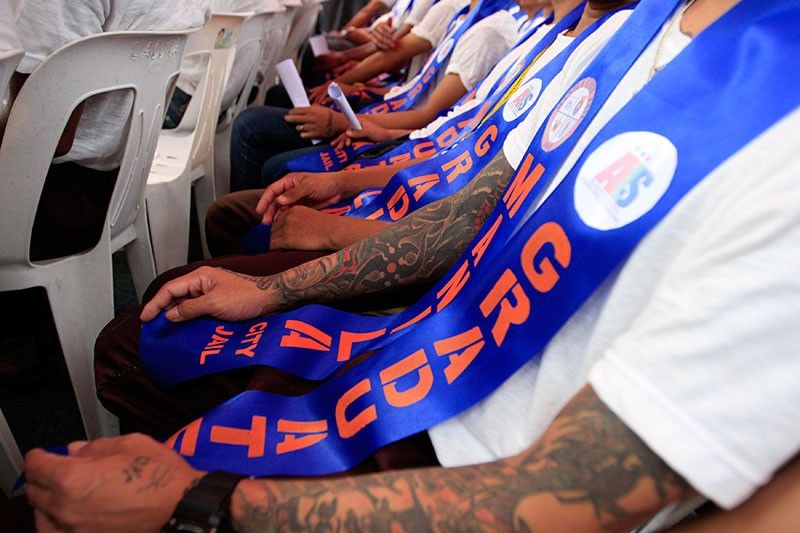 Over 600 Manila jail inmates graduate from DepEdâ��s ALS